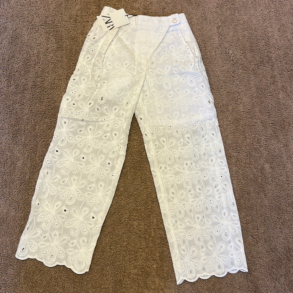 Zara Eyelet pants_Girls